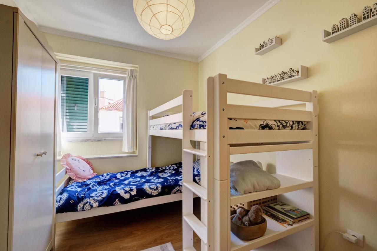 Comfortable Town House In Quiet Area By Lovelystay Lisboa Εξωτερικό φωτογραφία